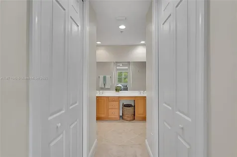 4700 Yacht Harbor Drive Naples FL 34112