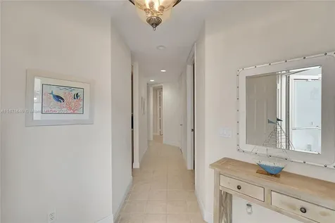 4700 Yacht Harbor Drive Naples FL 34112