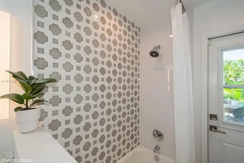 6240 NE 21st Road Fort Lauderdale FL 33308