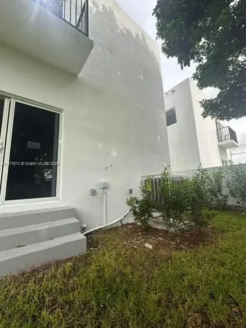 532 NW 17th Avenue Fort Lauderdale FL 33311