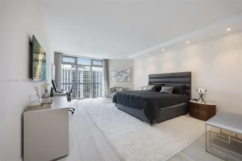 17301 Biscayne Boulevard North Miami Beach FL 33160