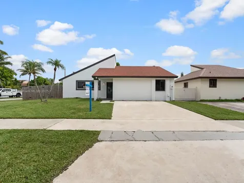 21003 SW 124th Avenue Road Miami FL 33177