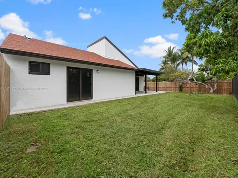 21003 SW 124th Avenue Road Miami FL 33177