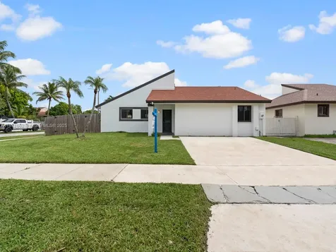 21003 SW 124th Avenue Road Miami FL 33177