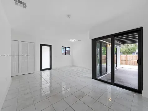 21003 SW 124th Avenue Road Miami FL 33177