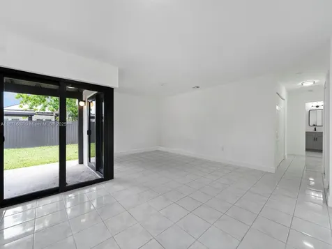 21003 SW 124th Avenue Road Miami FL 33177
