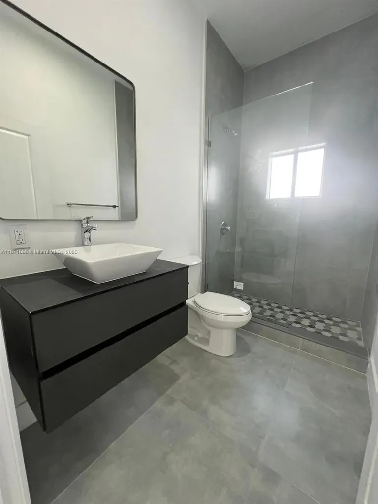 2421 NW 23rd Lane Fort Lauderdale FL 33311