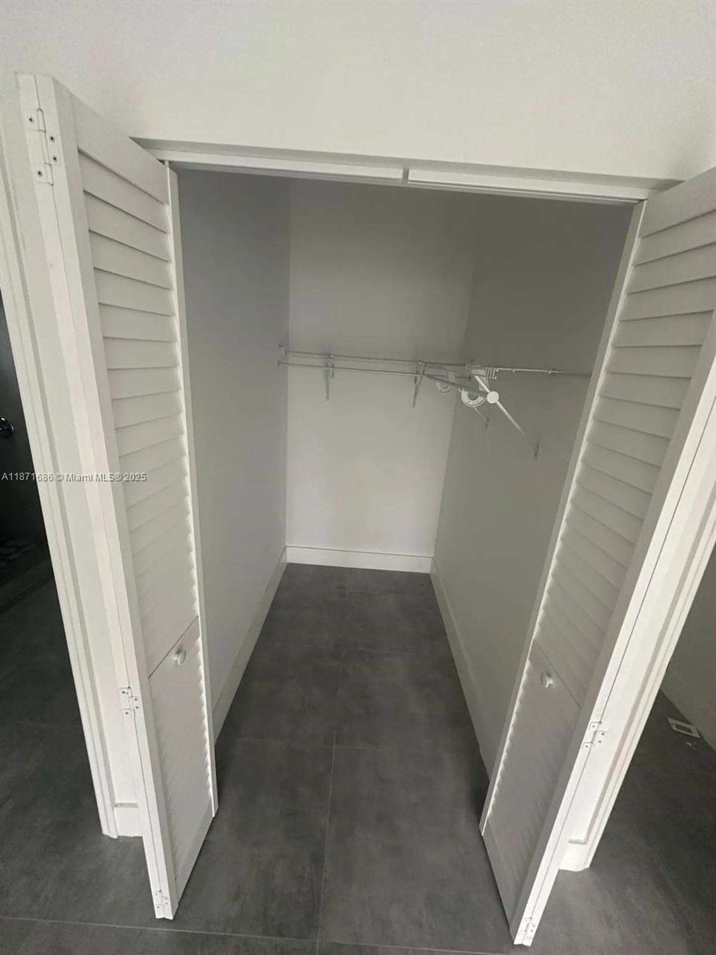 2421 NW 23rd Lane Fort Lauderdale FL 33311