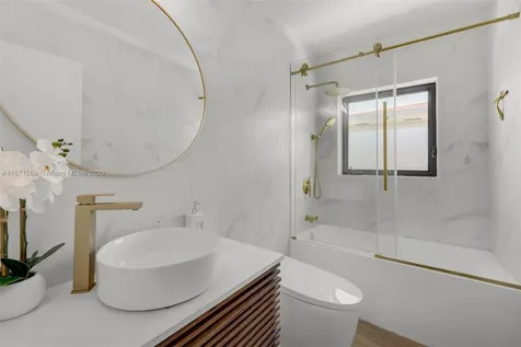 1370 71st Street Miami Beach FL 33141