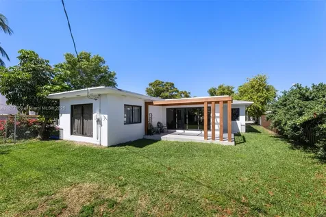1370 71st Street Miami Beach FL 33141