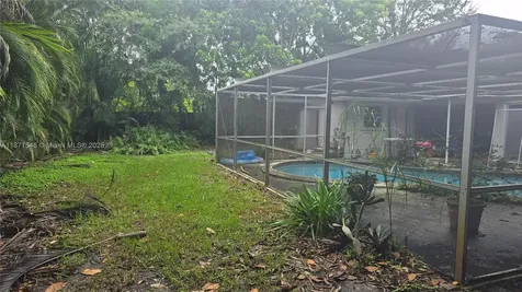 5420 Pierce Street Hollywood FL 33021
