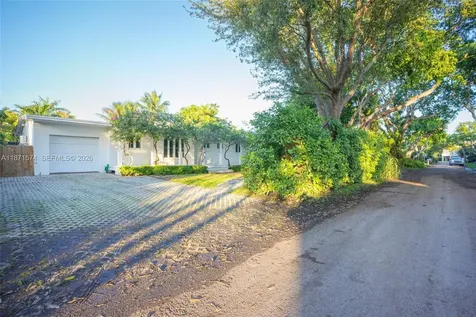 355 Redwood Lane Key Biscayne FL 33149