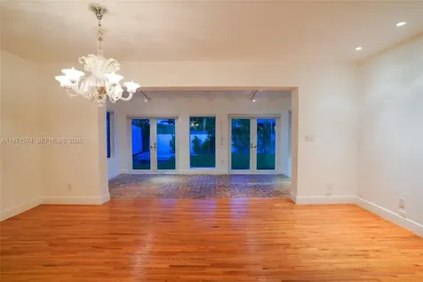 355 Redwood Lane Key Biscayne FL 33149