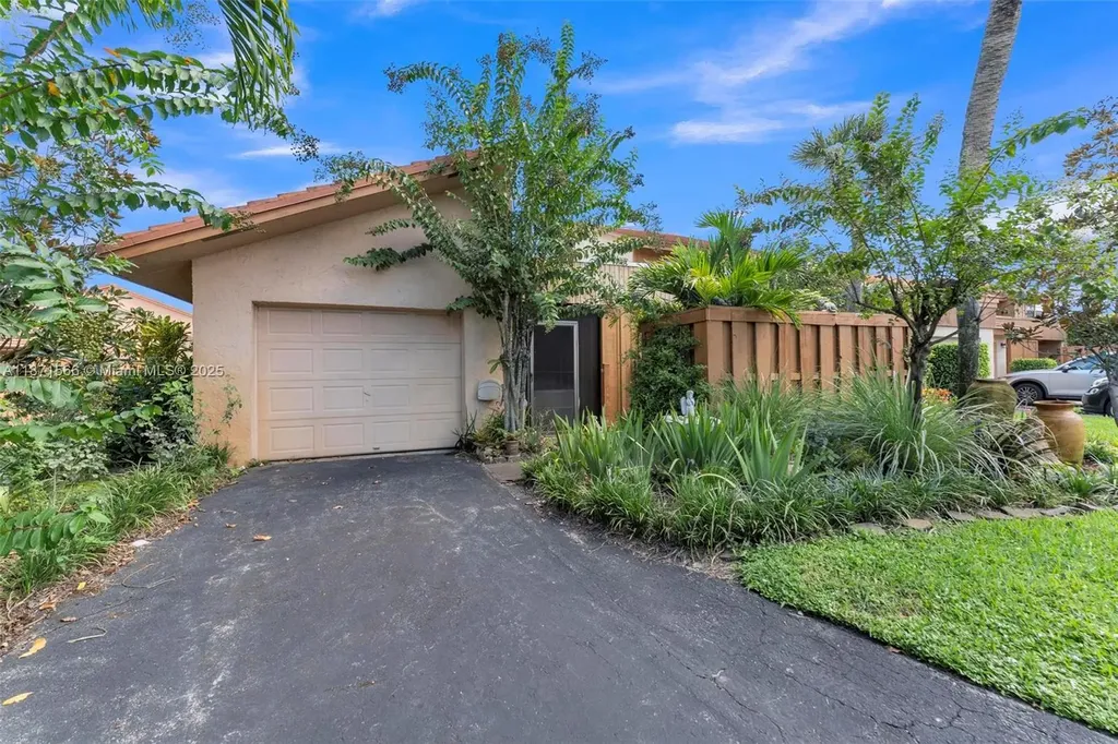 5405 Stonybrook Drive Boynton Beach FL 33437