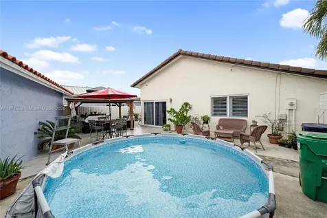 741 SW 99th Court Circle Miami FL 33174