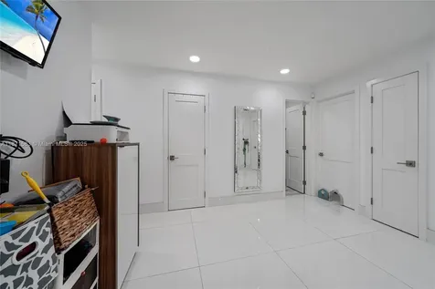741 SW 99th Court Circle Miami FL 33174
