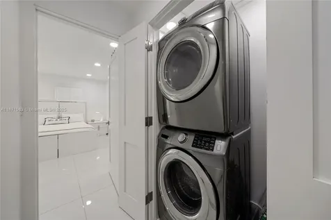 741 SW 99th Court Circle Miami FL 33174