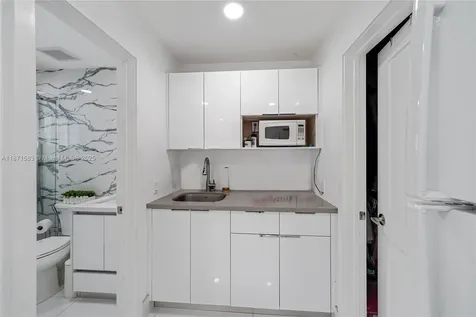 741 SW 99th Court Circle Miami FL 33174