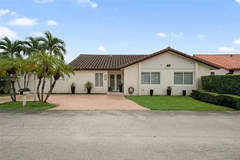 741 SW 99th Court Circle Miami FL 33174