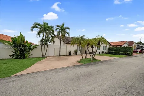 741 SW 99th Court Circle Miami FL 33174