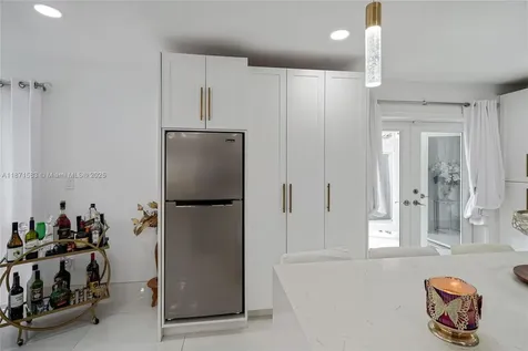 741 SW 99th Court Circle Miami FL 33174