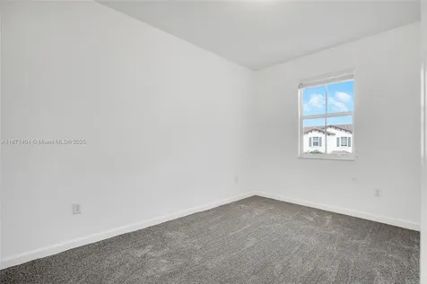 12609 NW 23rd Place Miami FL 33167