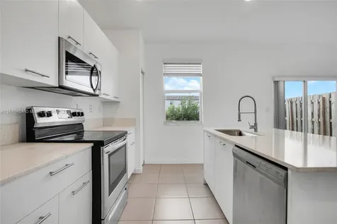 12609 NW 23rd Place Miami FL 33167