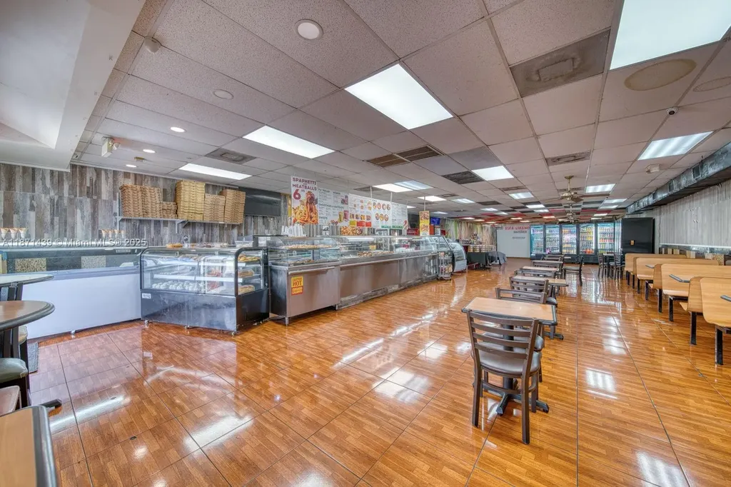 Turn-key Restaurant For Sale High Traffic Hialeah Plaza Hialeah FL 33010