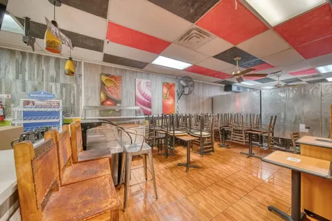 Turn-key Restaurant For Sale High Traffic Hialeah Plaza Hialeah FL 33010