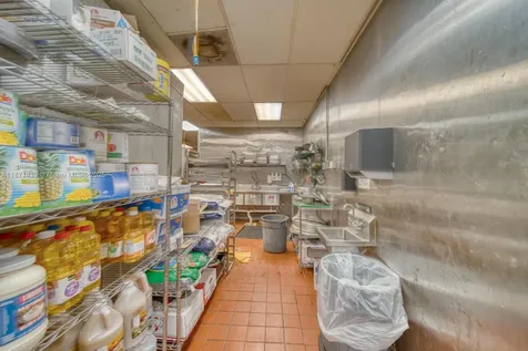 Turn-key Restaurant For Sale High Traffic Hialeah Plaza Hialeah FL 33010