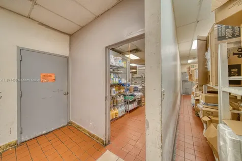 Turn-key Restaurant For Sale High Traffic Hialeah Plaza Hialeah FL 33010