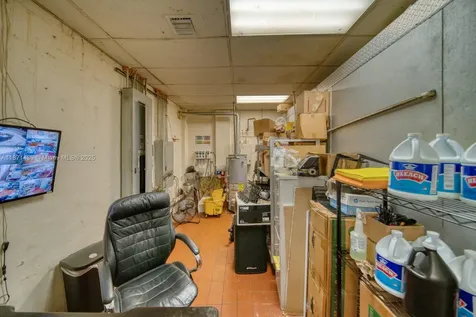 Turn-key Restaurant For Sale High Traffic Hialeah Plaza Hialeah FL 33010