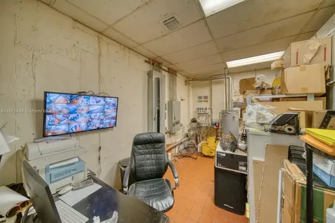Turn-key Restaurant For Sale High Traffic Hialeah Plaza Hialeah FL 33010