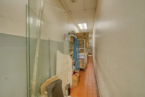 Turn-key Restaurant For Sale High Traffic Hialeah Plaza Hialeah FL 33010