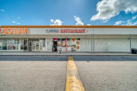 Turn-key Restaurant For Sale High Traffic Hialeah Plaza Hialeah FL 33010