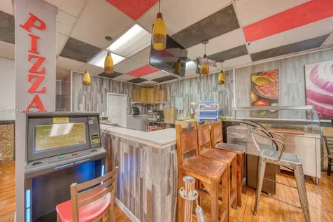 Turn-key Restaurant For Sale High Traffic Hialeah Plaza Hialeah FL 33010