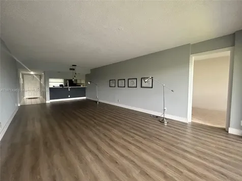 3993 Cypress Reach Court Pompano Beach FL 33069