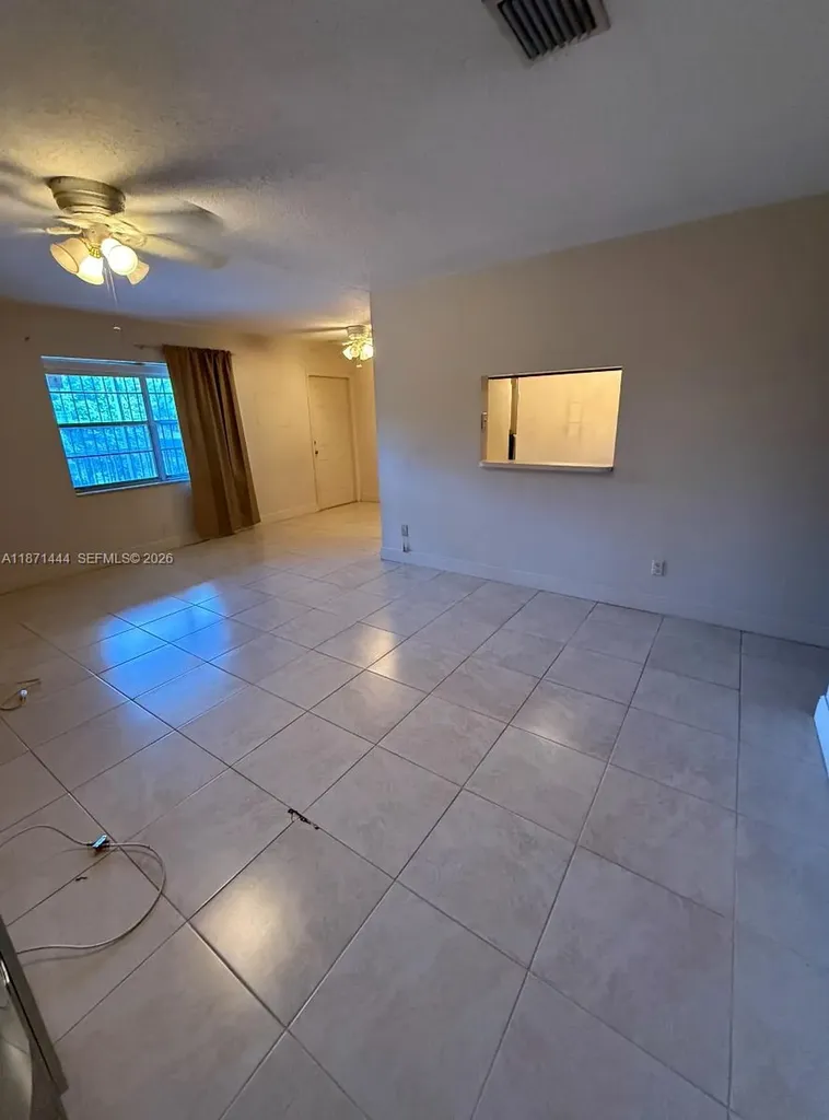 2905 Pierce Street Hollywood FL 33020