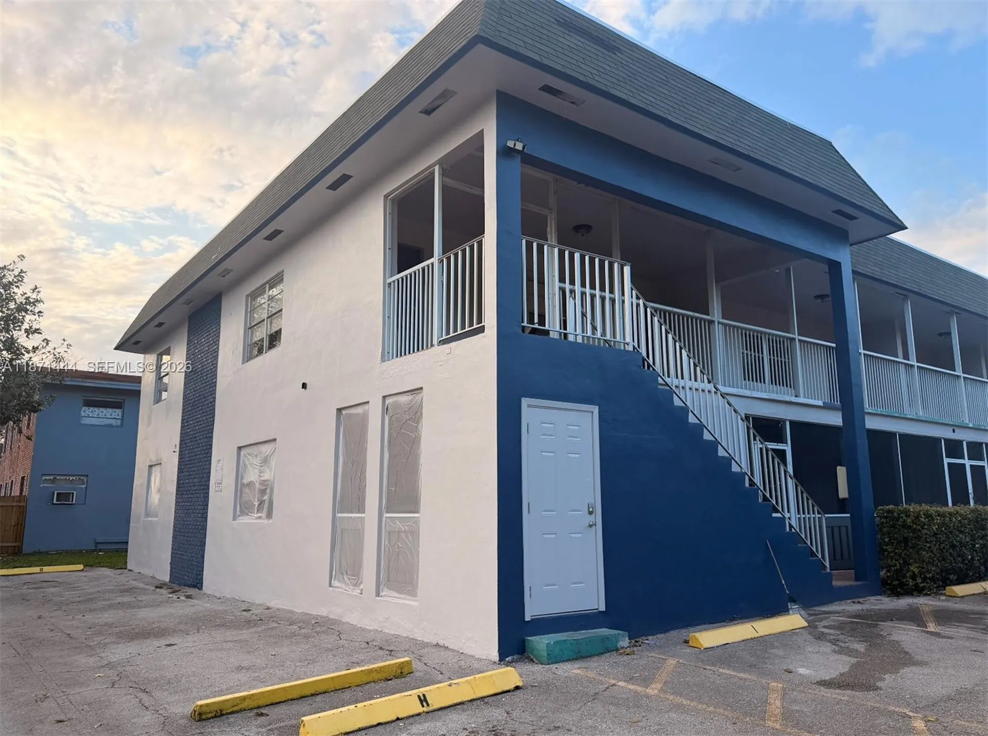 2905 Pierce Street Hollywood FL 33020