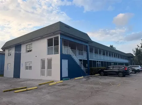 2905 Pierce Street Hollywood FL 33020