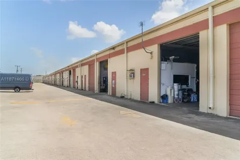 18625 SW 105 Avenue Miami FL 33157