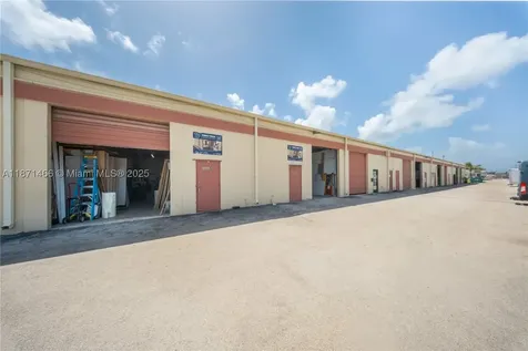 18625 SW 105 Avenue Miami FL 33157