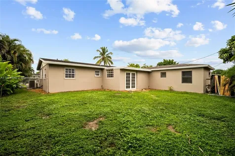 4931 SW 102nd Court Miami FL 33165