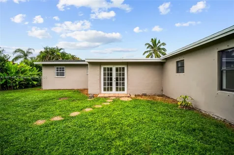 4931 SW 102nd Court Miami FL 33165