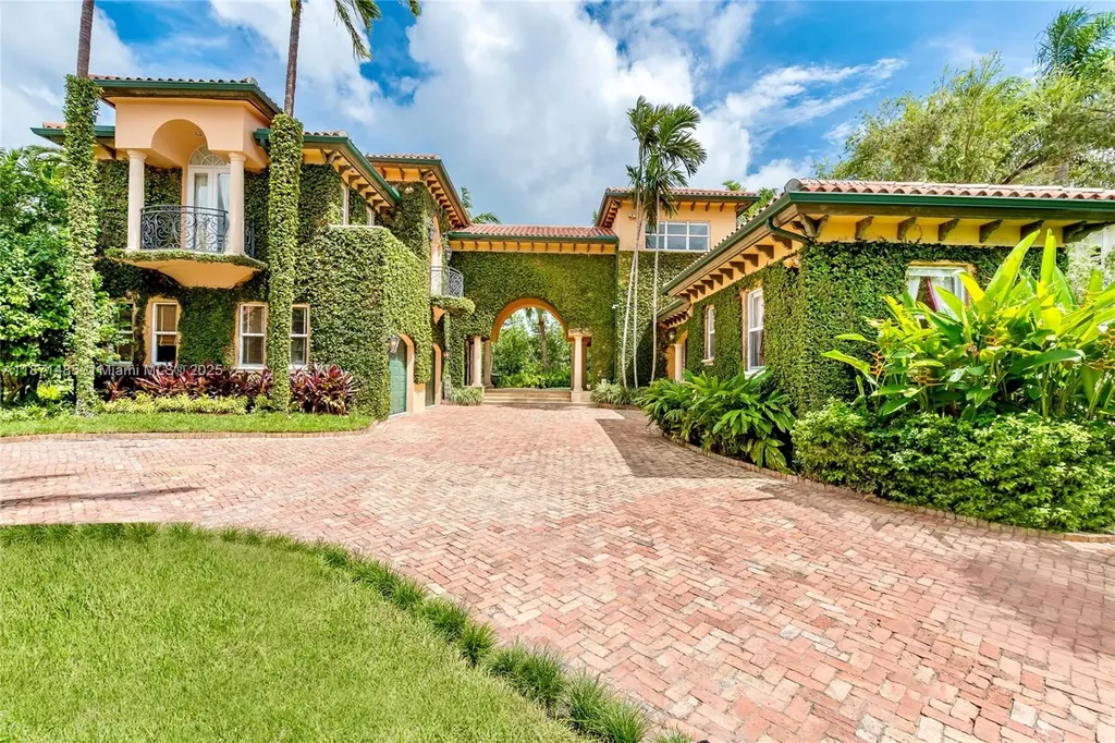 104 Paloma Drive Coral Gables FL 33143