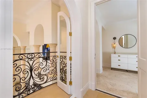 104 Paloma Drive Coral Gables FL 33143