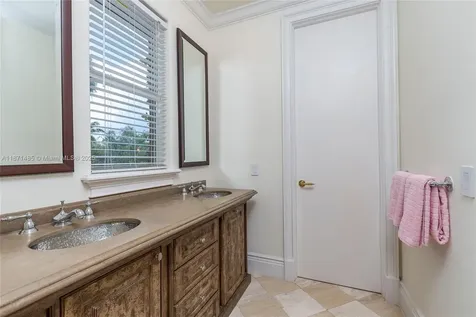 104 Paloma Drive Coral Gables FL 33143