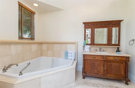104 Paloma Drive Coral Gables FL 33143