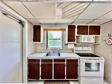 1145 SW 96th Avenue Miami FL 33174