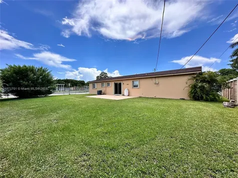 1145 SW 96th Avenue Miami FL 33174